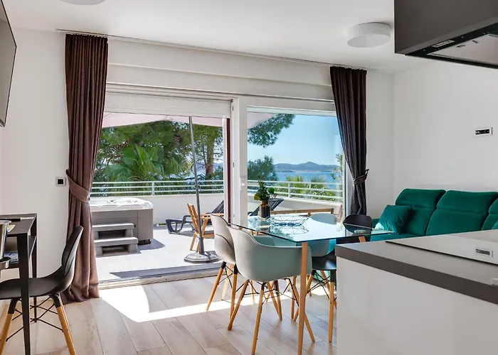 Smokva By Interhome بيبينيا