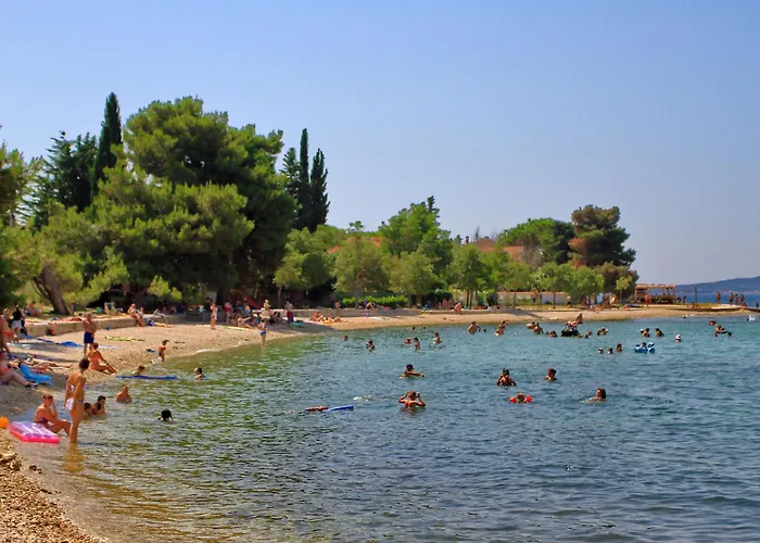 Smokva By Interhome *