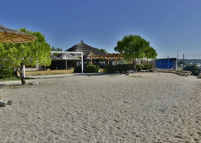 Smokva By Interhome *